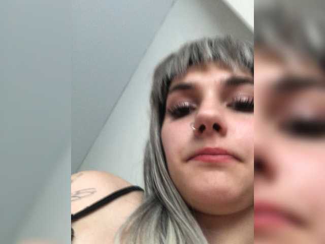 Ksyusha12 Прямой эфир на BongaCams
