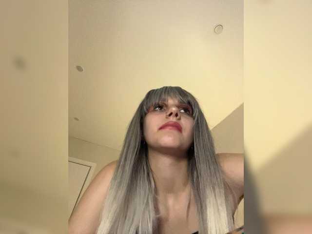 Ksyusha12 live cam on BongaCams