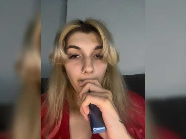 Ksyusha12 live cam on BongaCams