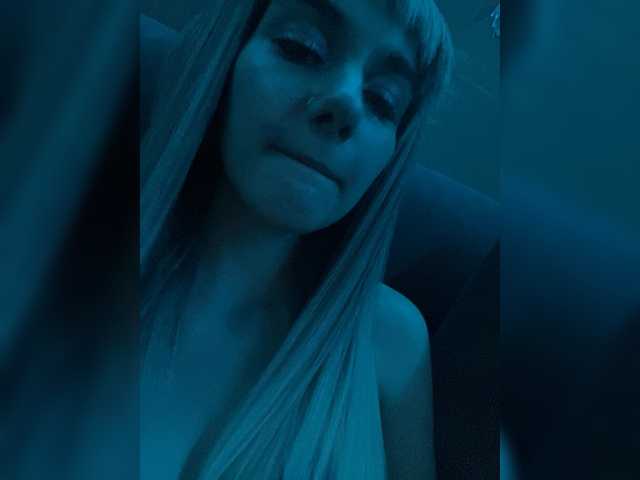 Ksyusha12 live cam on BongaCams