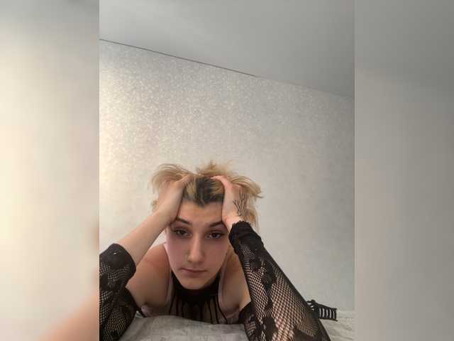 Ksyusha12 live cam on BongaCams
