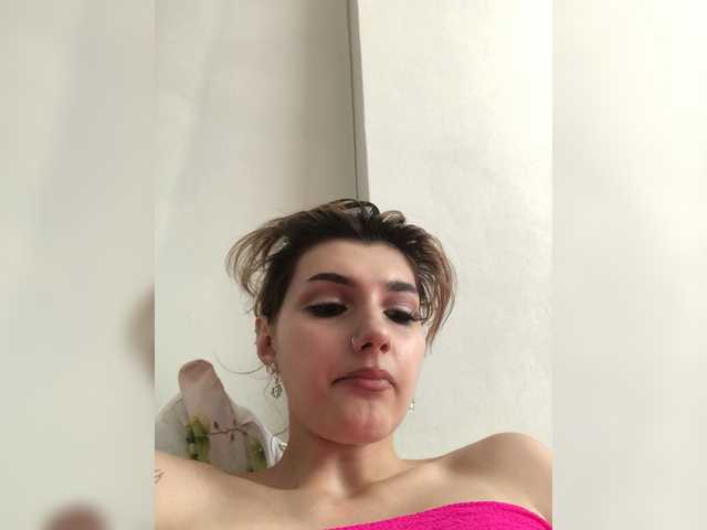 Ksyusha12 live cam on BongaCams
