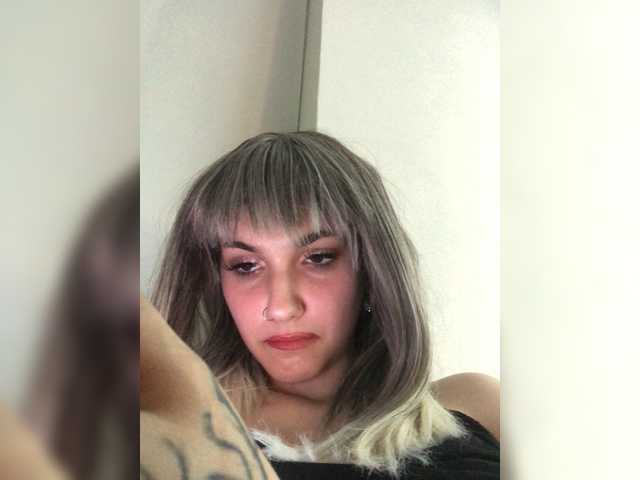 Ksyusha12 live cam on BongaCams
