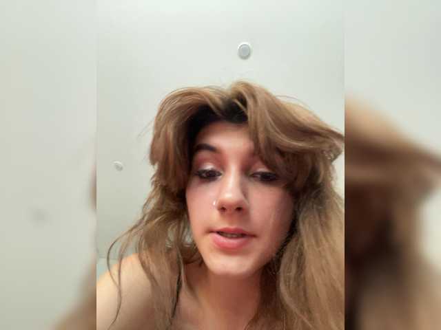 Ksyusha12 live cam on BongaCams