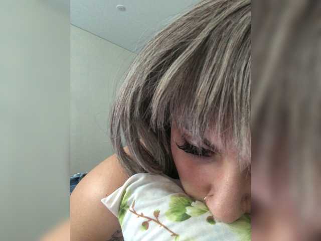 Ksyusha12 live cam on BongaCams