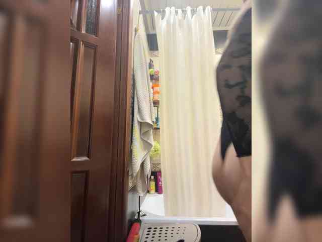 Ksyusha12 webcam