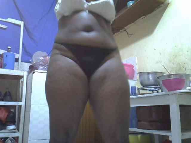 Roxynoir1 webcam
