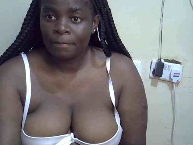 Roxynoir1 webcam