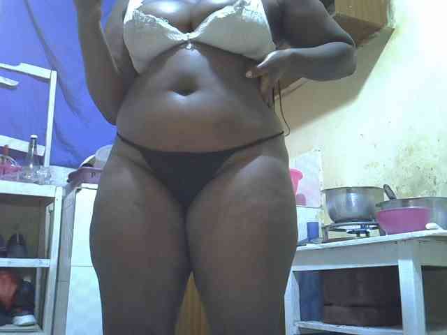 Roxynoir1 webcam