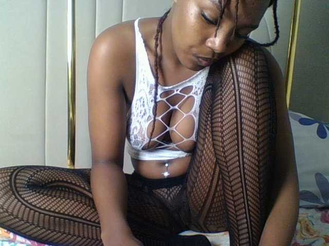 Bads-girl45 — live female cam