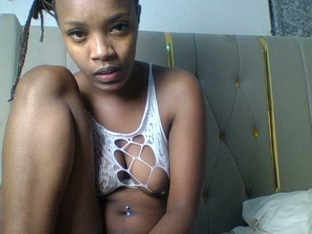 Bads-girl45 live cam preview