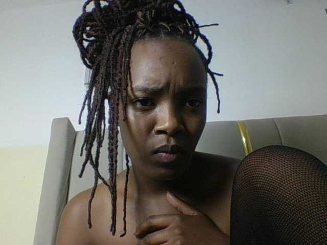 Bads-girl45 live cam preview