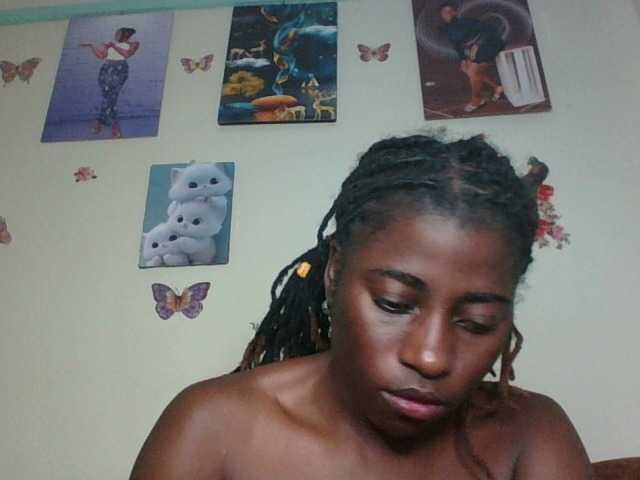 Shyafrica live cam on BongaCams