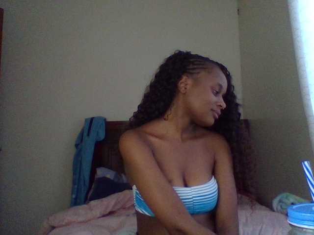 Maricruz2026 live cam on BongaCams