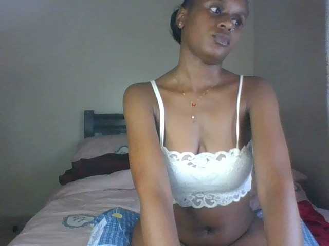 Maricruz2026 live cam on BongaCams