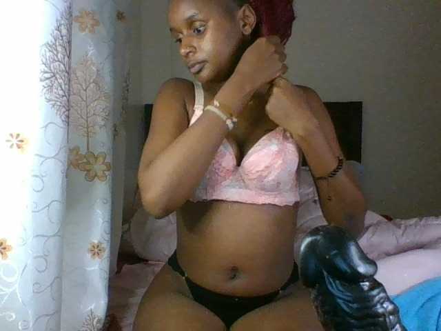 Maricruz2026 live cam on BongaCams