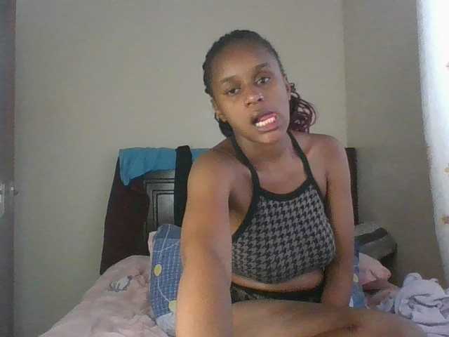 Maricruz2026 live webcam show