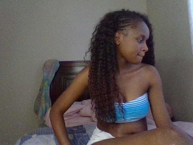 Maricruz2026 live cam on BongaCams