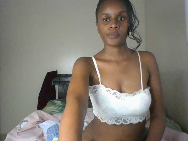 Maricruz2026 live cam on BongaCams