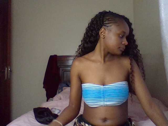 Maricruz2026 live on BongaCams