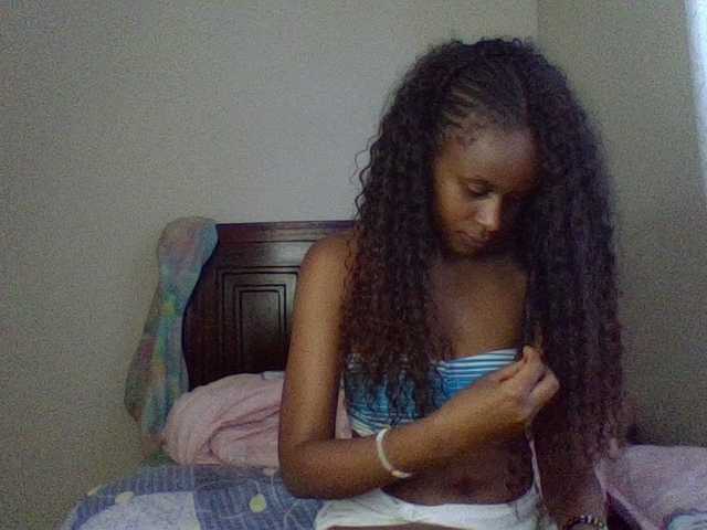 Maricruz2026 live cam on BongaCams