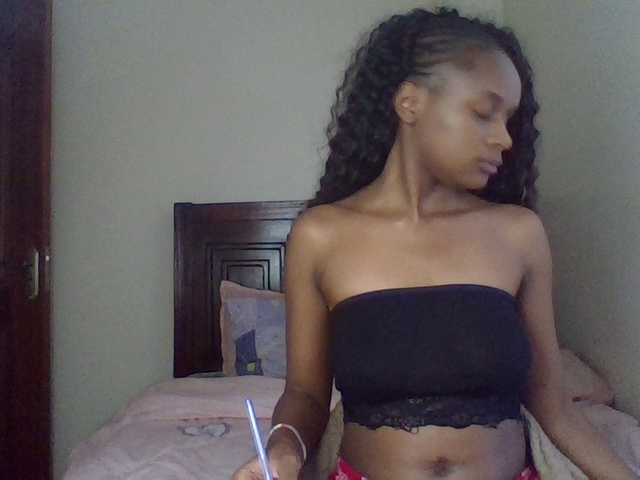 Maricruz2026 live cam on BongaCams