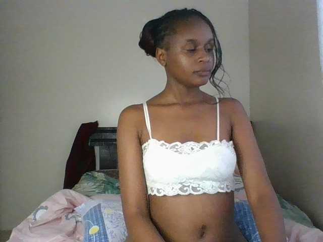 Maricruz2026 live cam on BongaCams