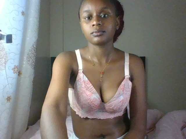 Maricruz2026 live cam on BongaCams