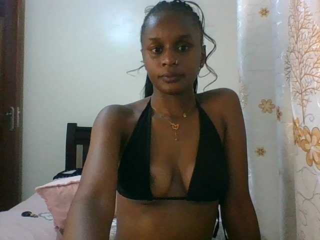 Maricruz2026 live cam on BongaCams