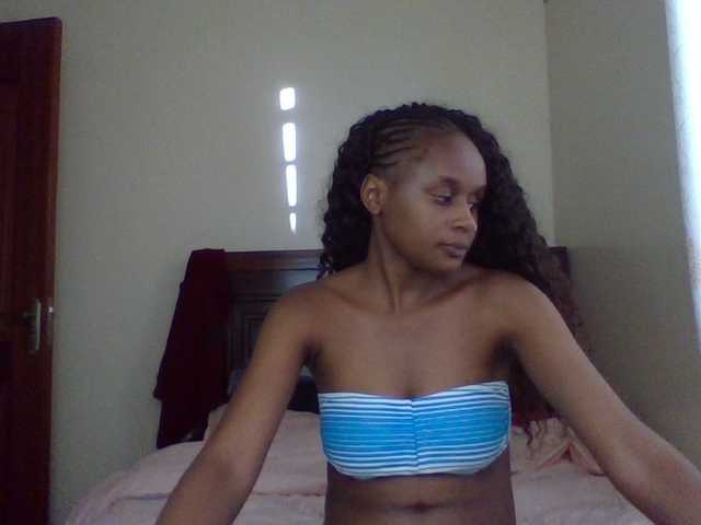 Maricruz2026 live cam on BongaCams