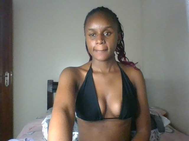 Maricruz2026 live cam on BongaCams