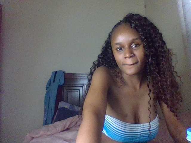 Maricruz2026 live cam on BongaCams