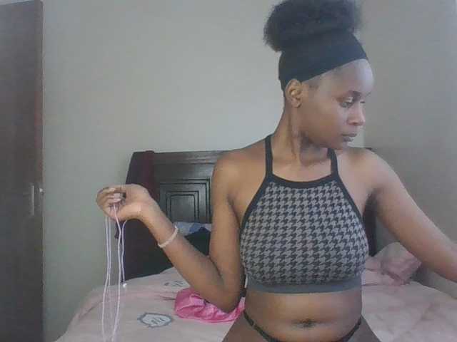 Maricruz2026 live cam on BongaCams