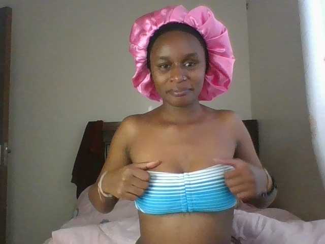 Maricruz2026 live cam on BongaCams