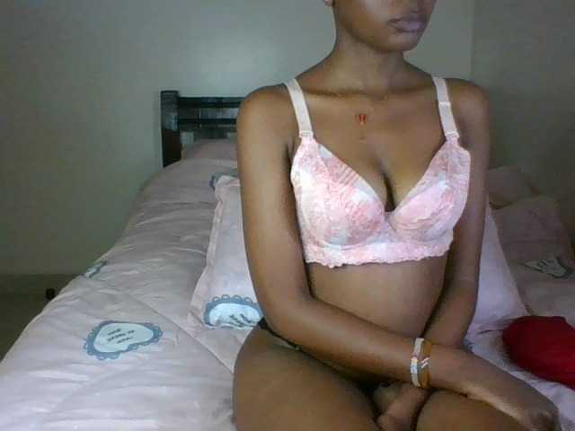 Maricruz2026 live cam on BongaCams