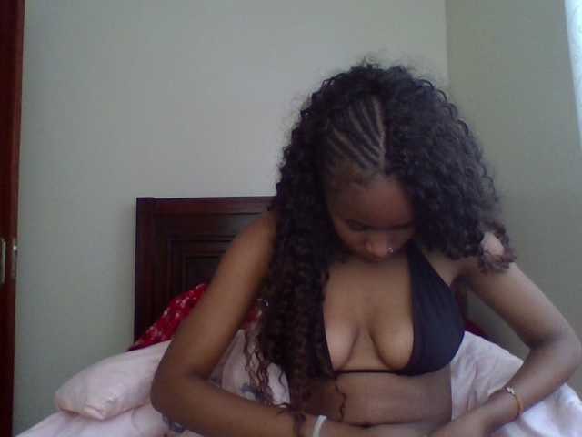 le modèle Maricruz2026 est en webcam porno dans un show sur le site bongacams, il possède les tags suivants: Ebony,Brunette,Trimmed