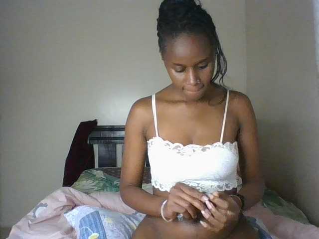 le modèle Maricruz2026 est en webcam porno dans un show sur le site bongacams, il possède les tags suivants: Ebony,Brunette,Trimmed