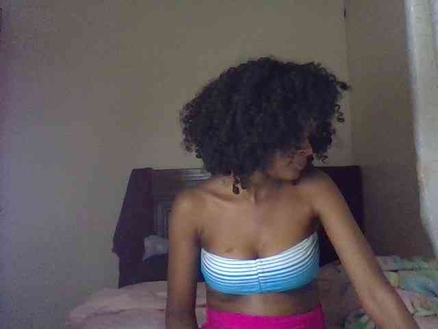 Maricruz2026 Live Webcam on BongaCams