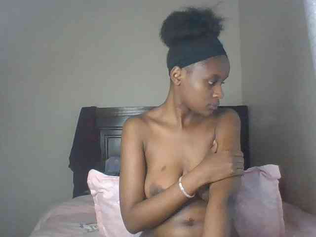 Maricruz2026 Live Webcam on BongaCams