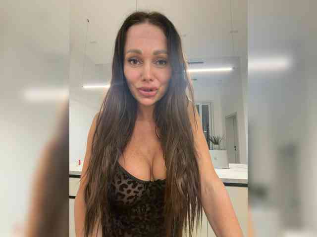 mistressmari webcam