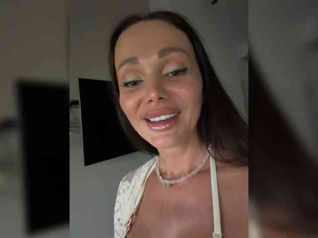 mistressmari webcam