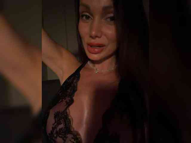mistressmari webcam