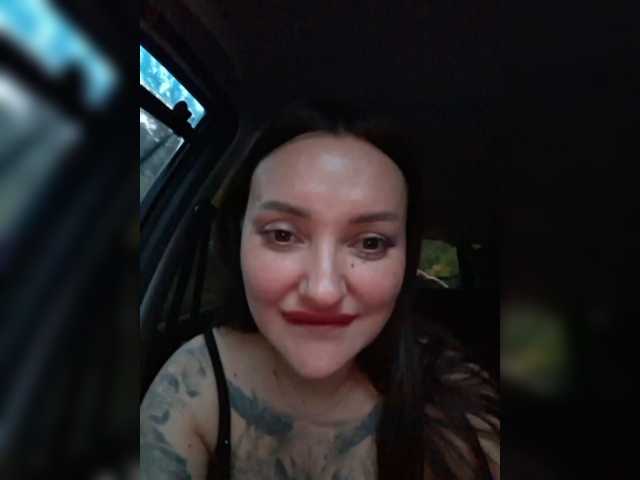 pupaa live cam preview
