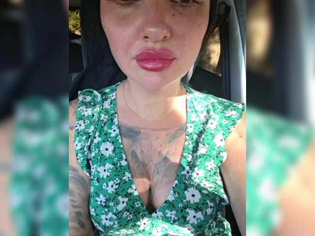 le modèle pupaa est en webcam porno dans un show sur le site bongacams, il possède les tags suivants: White/Caucasian,Brunette,Shaved