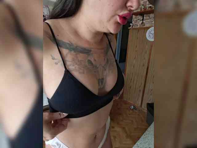 pupaa webcam