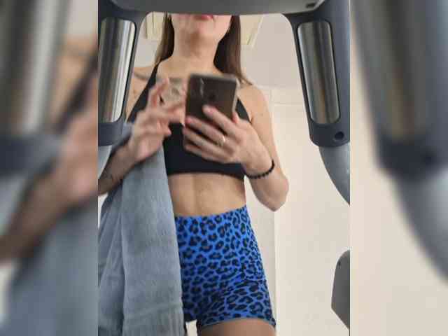 pupaa webcam
