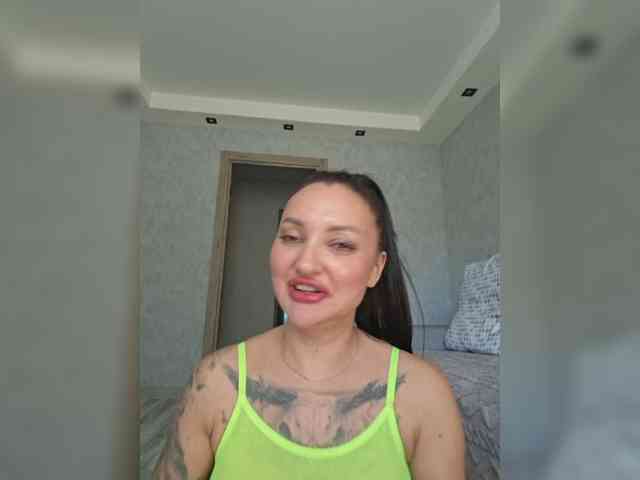 pupaa webcam