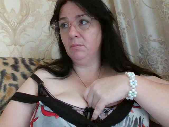 CharmingLady webcam