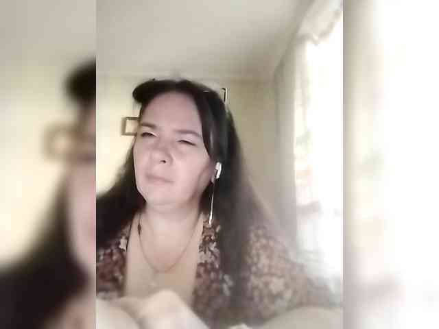 CharmingLady webcam