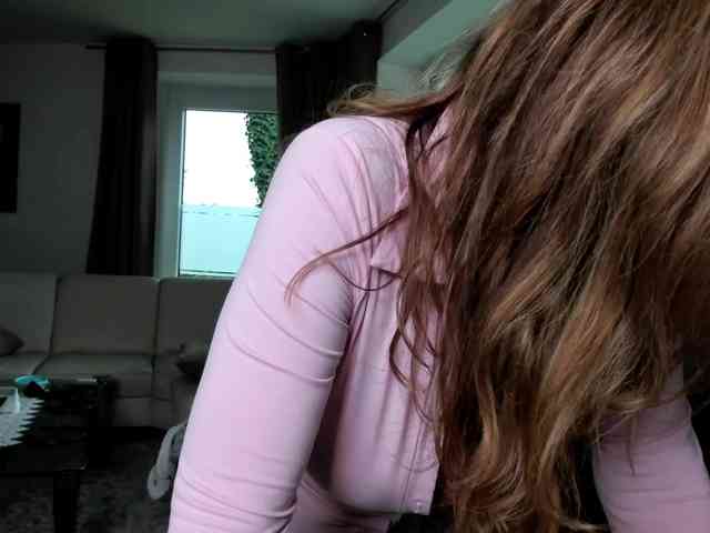 Model: BustyNatascha-Milf
